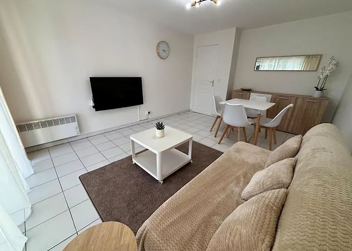 Apartamento T2 Lumineux 4 Pers, Pisc,plag 2min, Park Priv,wifi *